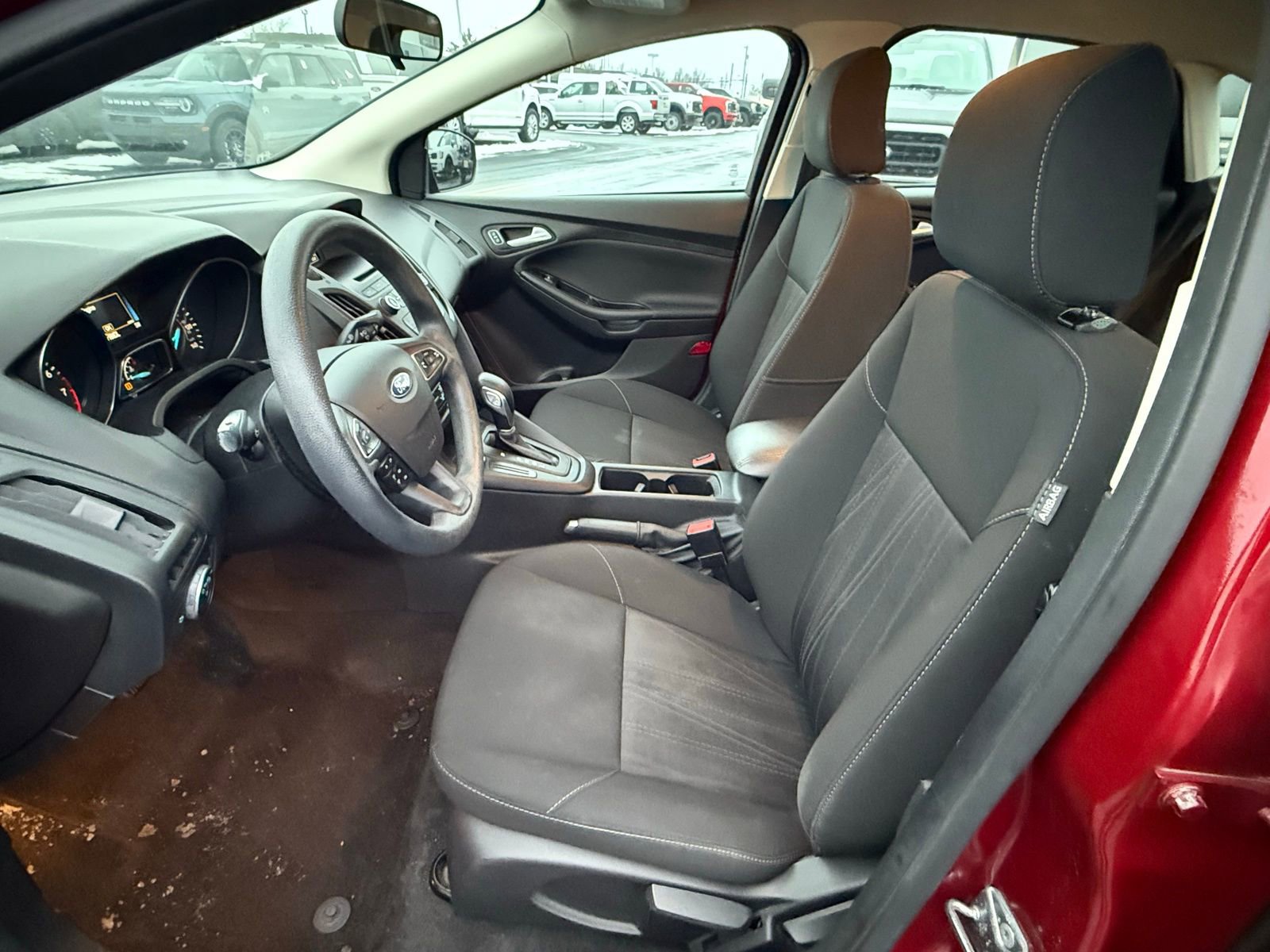 Used 2017 Ford Focus SE image 12