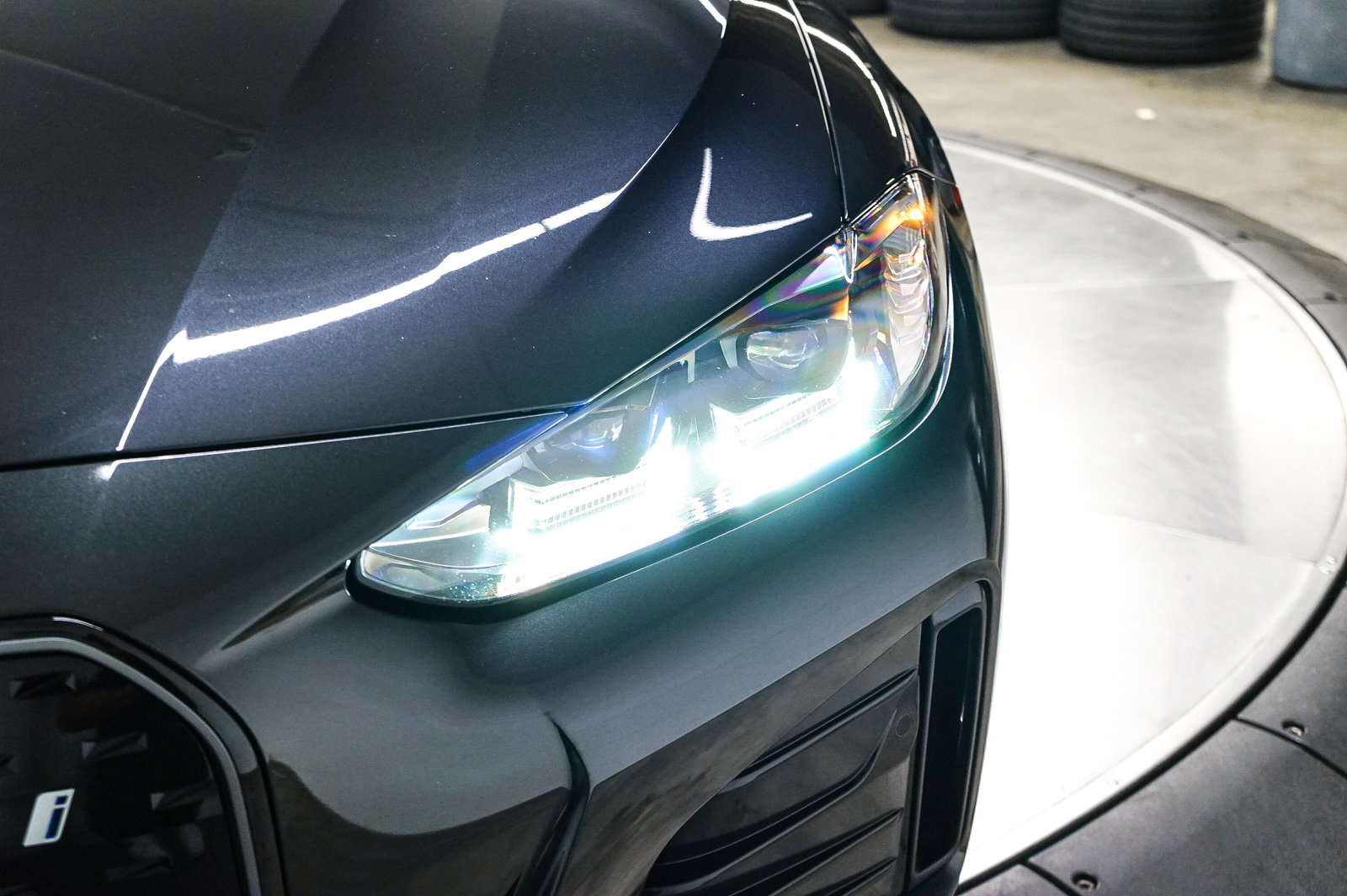 Used 2023 BMW i4 eDrive40 w/ M Sport Package RWD image 9