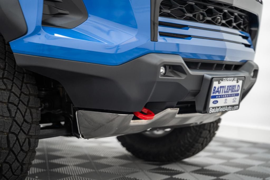 New 2026 Chevrolet Colorado ZR2 w/ Technology Package AWD/4WD image 16