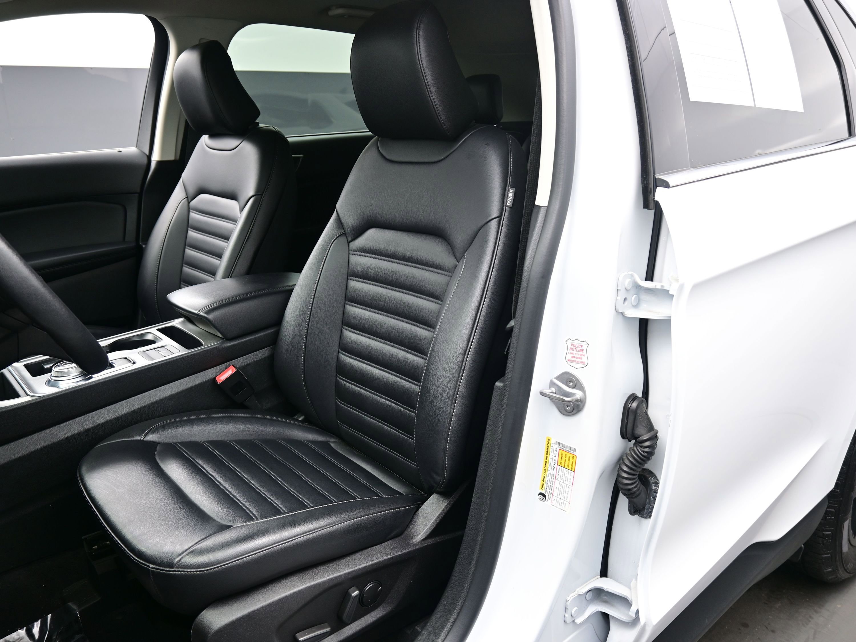 Used 2022 Ford Edge SEL image 13