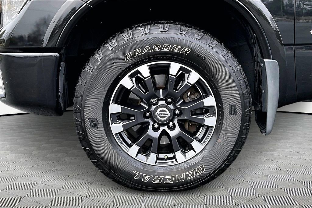 Used 2019 Nissan Titan PRO-4X image 31