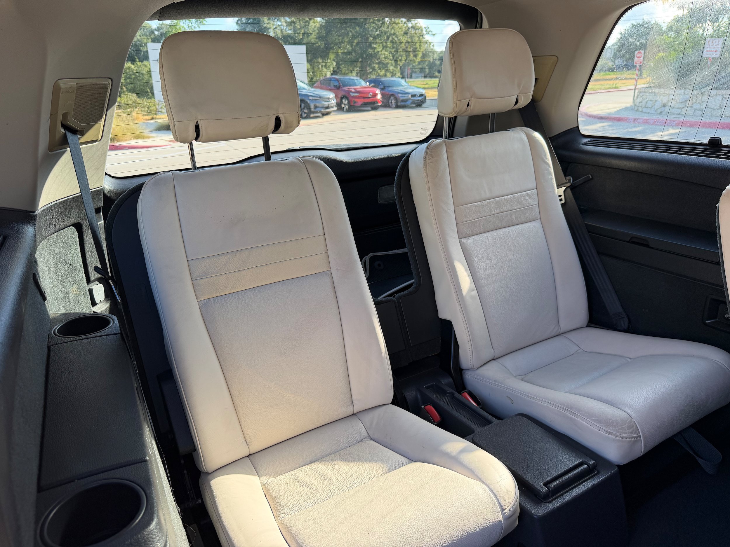 Used 2009 Volvo XC90 V8 R-Design AWD/4WD image 10