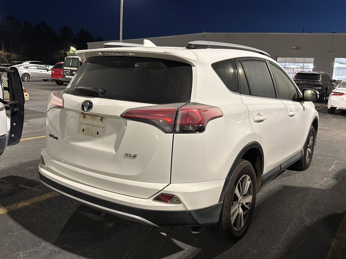 Used 2016 Toyota RAV4 XLE image 6