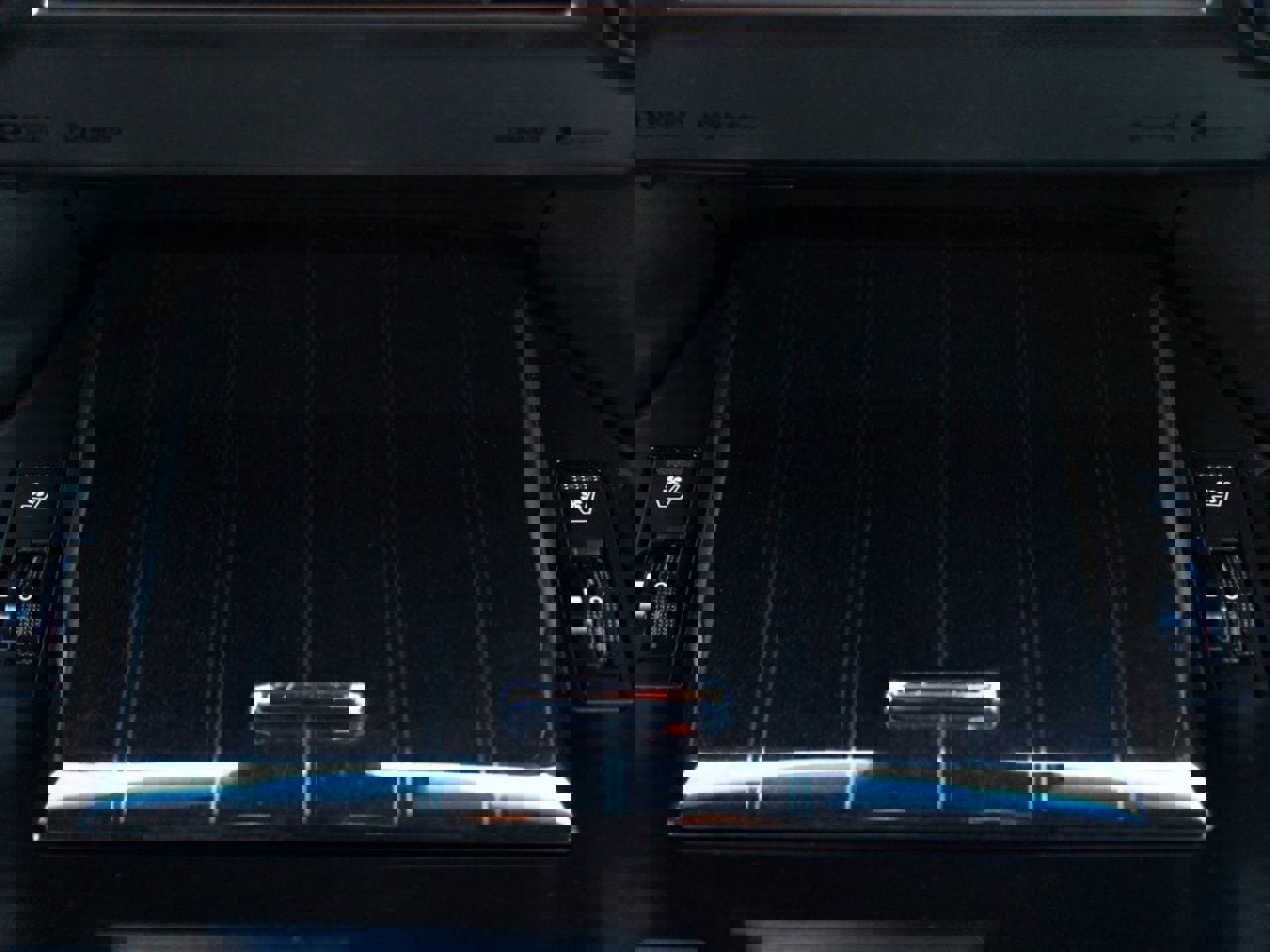 Used 2020 Lexus GX 460 Premium w/ Premium Package image 22