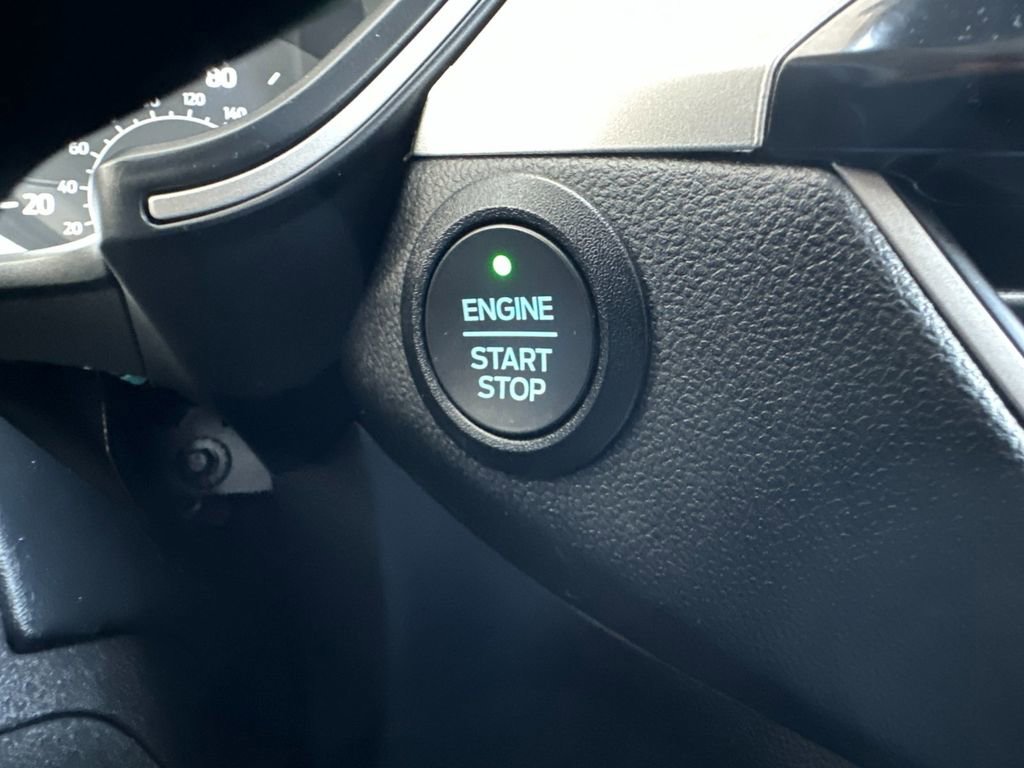 Certified 2022 Ford Escape SE FWD image 21