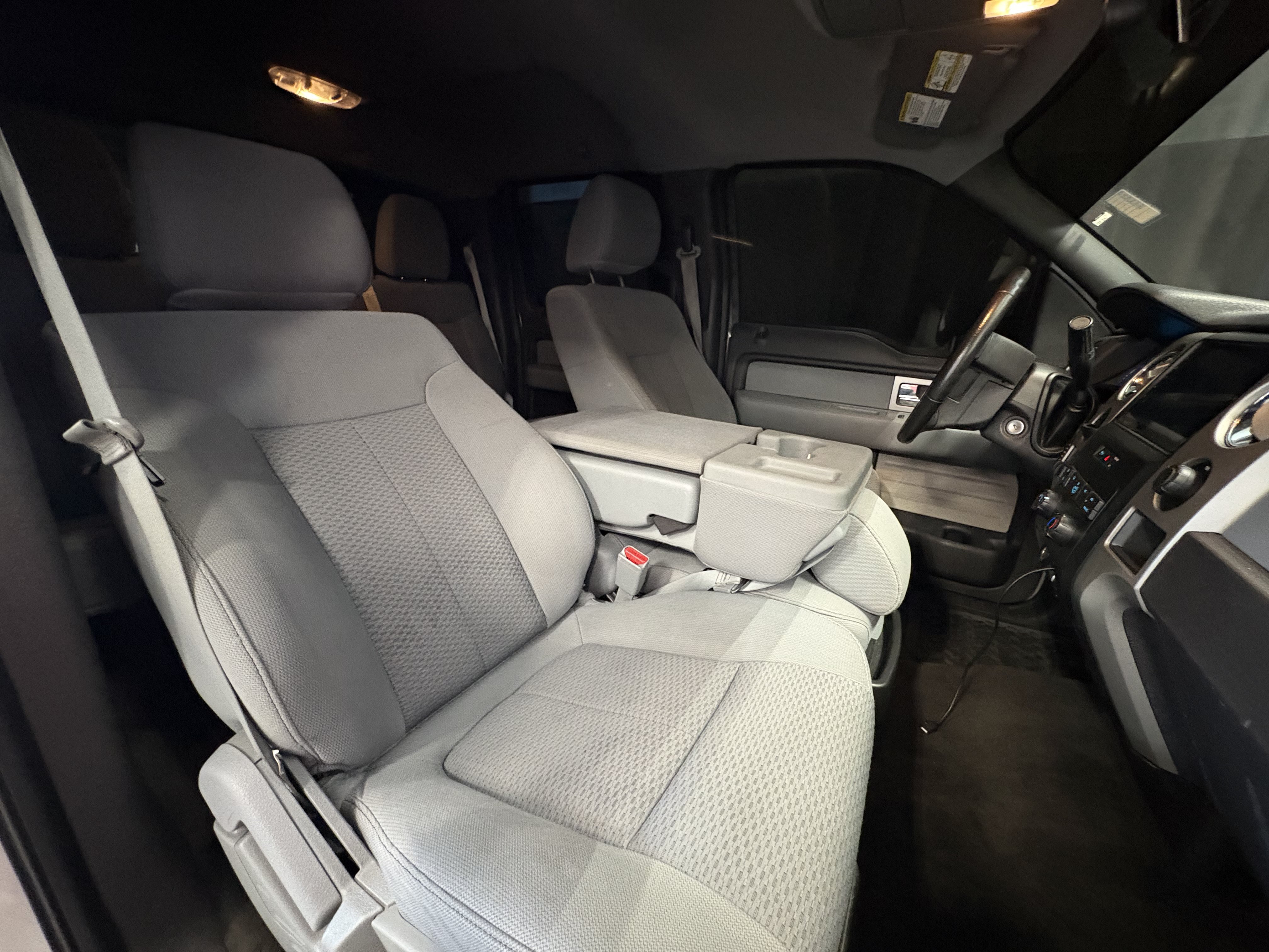 Used 2011 Ford F150 XLT w/ XLT Chrome Pkg RWD image 28