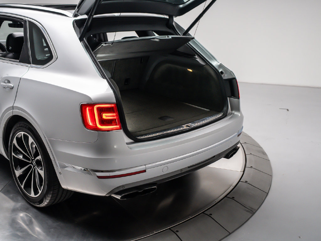 Used 2019 Bentley Bentayga AWD/4WD image 36