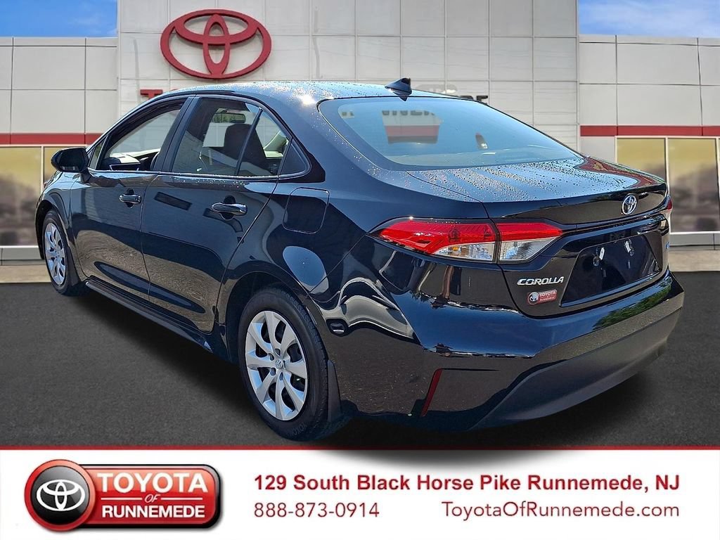 Certified 2023 Toyota Corolla LE w/ Carpet Mat Package (TMS) FWD image 4