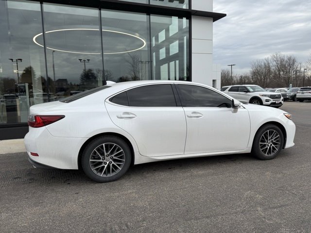 Used 2016 Lexus ES 350 image 2
