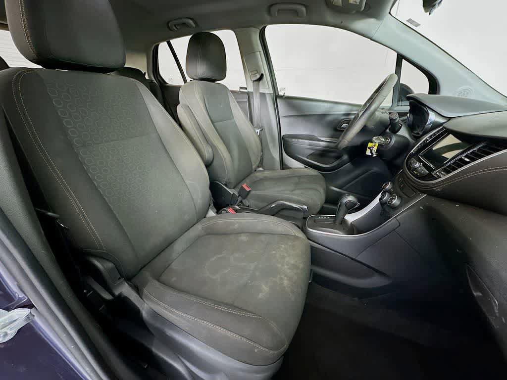 Used 2018 Chevrolet Trax LS FWD image 14