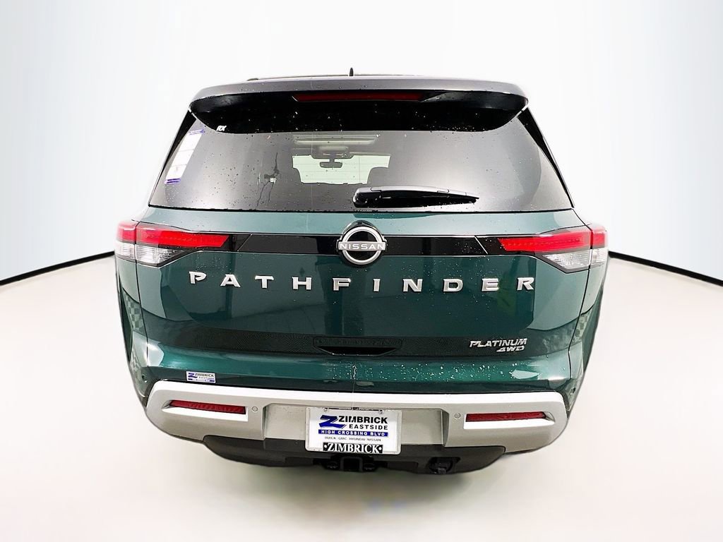 Used 2025 Nissan Pathfinder Platinum image 6