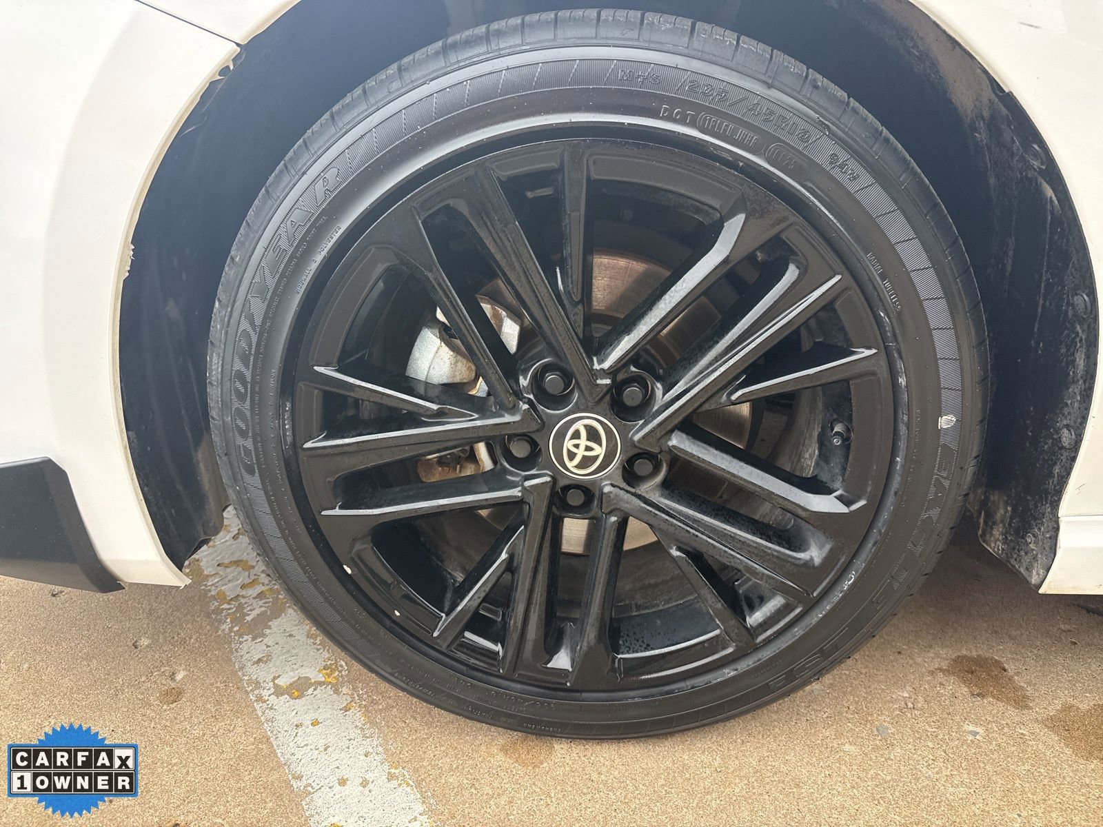 Used 2025 Toyota Camry SE image 9