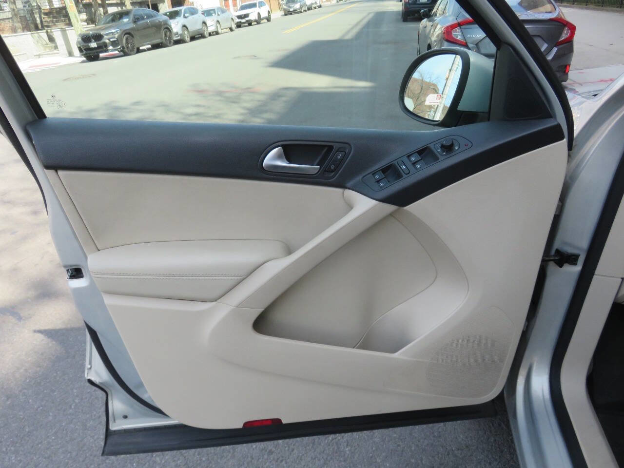 Used 2015 Volkswagen Tiguan S AWD/4WD image 27