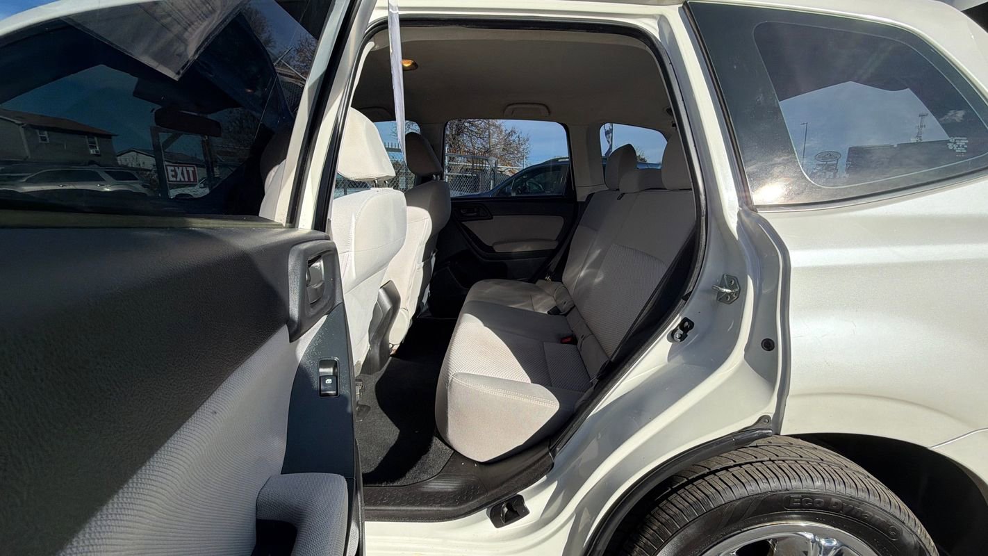 Used 2015 Subaru Forester 2.5i image 24