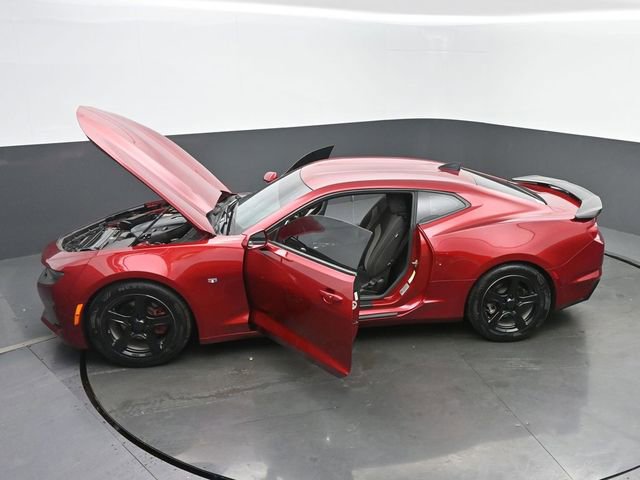 Used 2021 Chevrolet Camaro LT RWD image 59