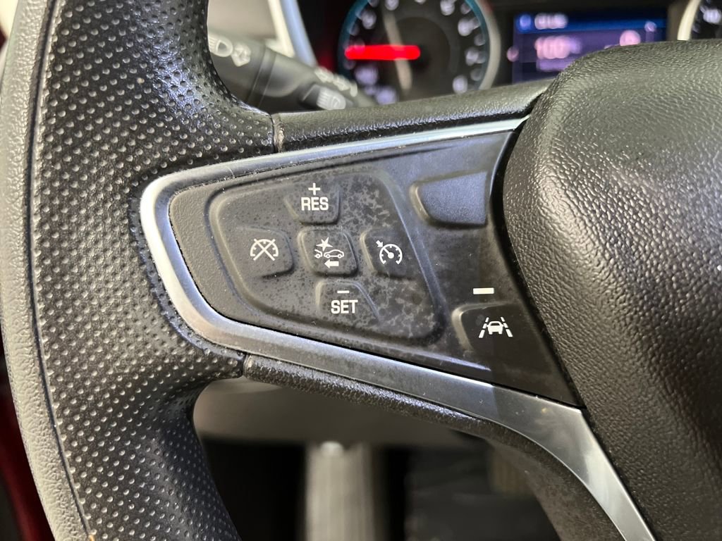 Used 2020 Chevrolet Equinox LT image 39