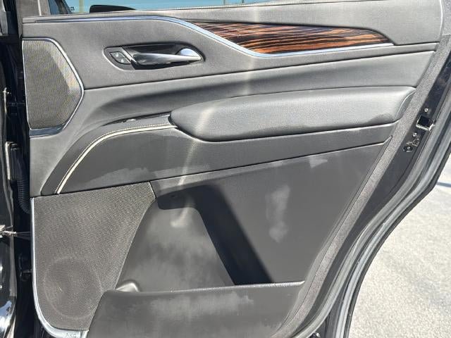Used 2023 Cadillac Escalade Luxury RWD image 11