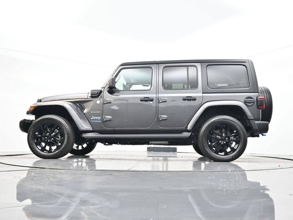 Used 2022 Jeep Wrangler Unlimited Sahara image 41