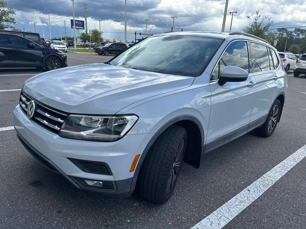 Used 2018 Volkswagen Tiguan SE w/ 18" Alloy Wheels Package