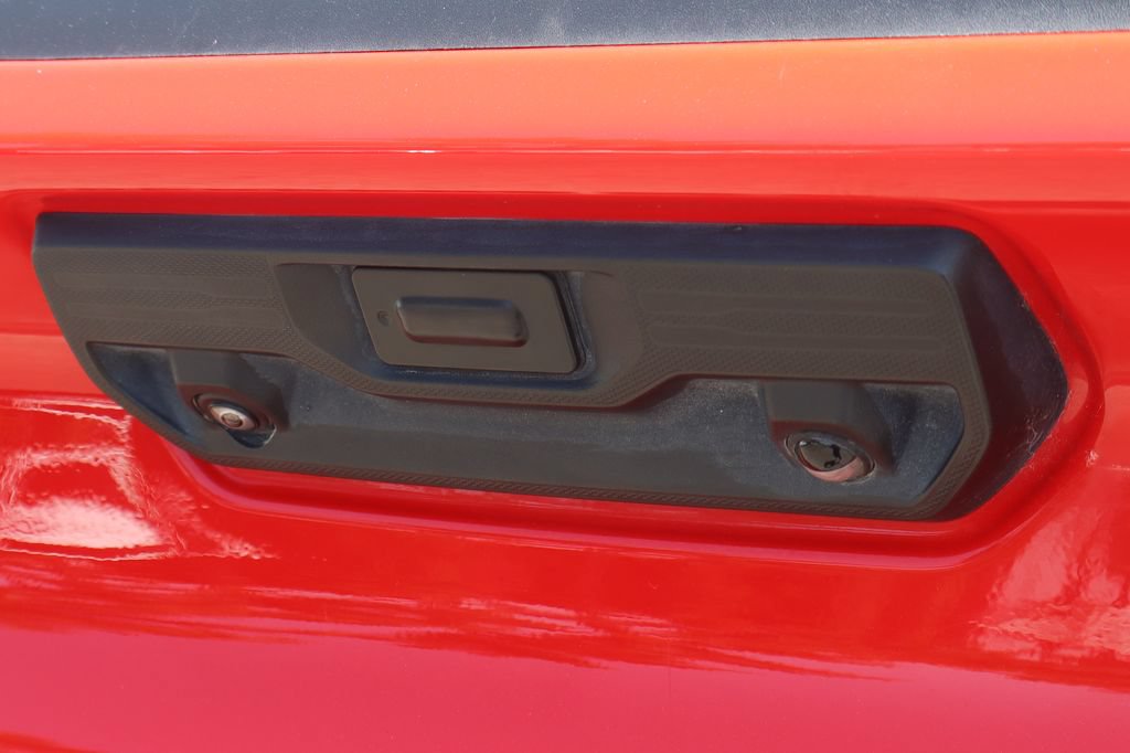 Used 2025 Chevrolet Silverado 1500 LT RWD image 47
