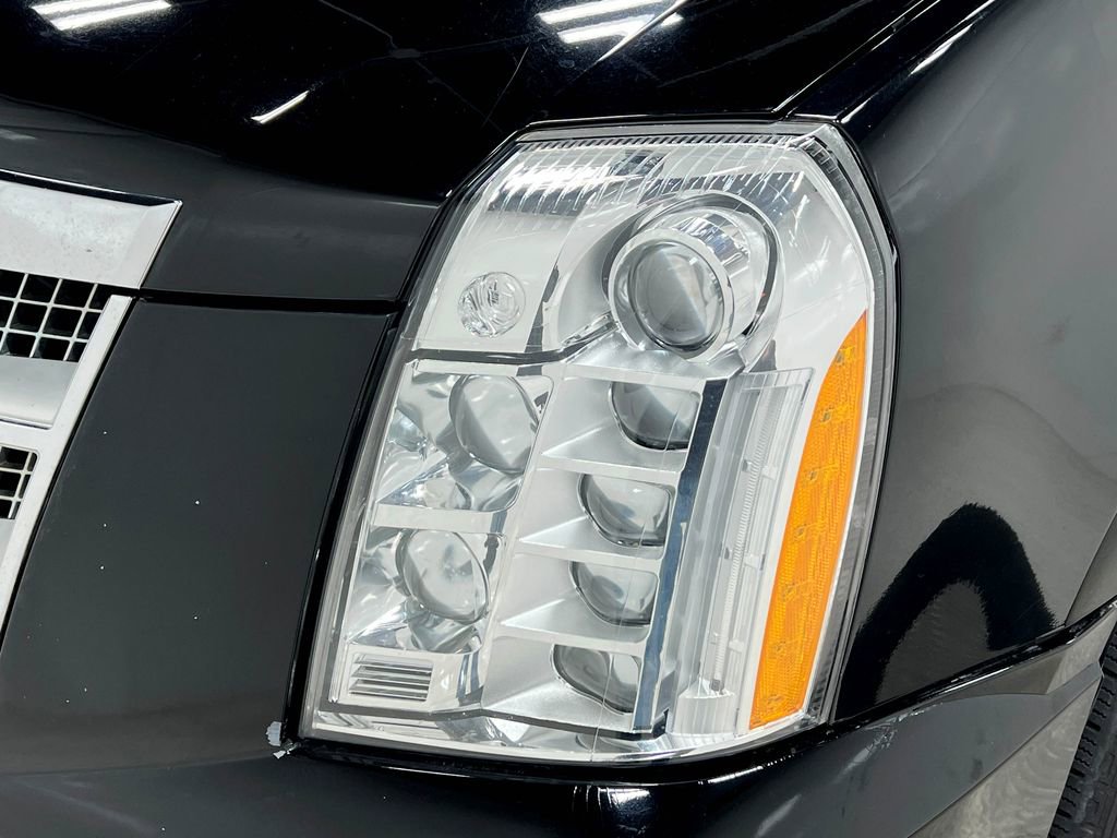 Used 2013 Cadillac Escalade ESV Platinum image 33