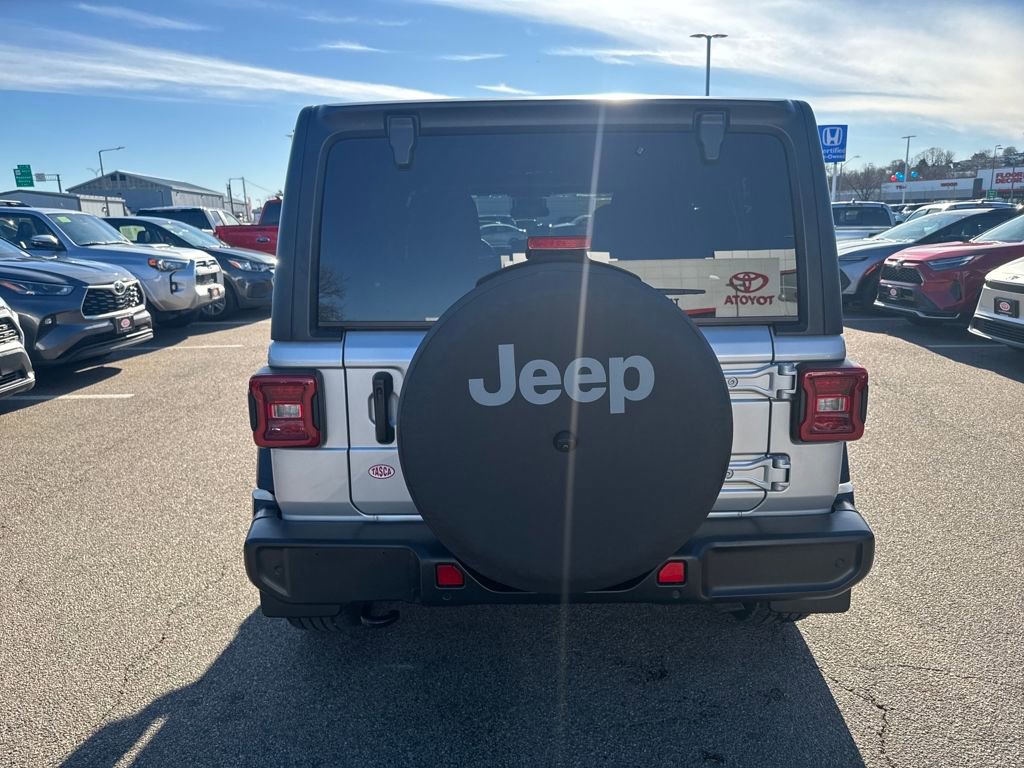 Used 2024 Jeep Wrangler Sport S image 6