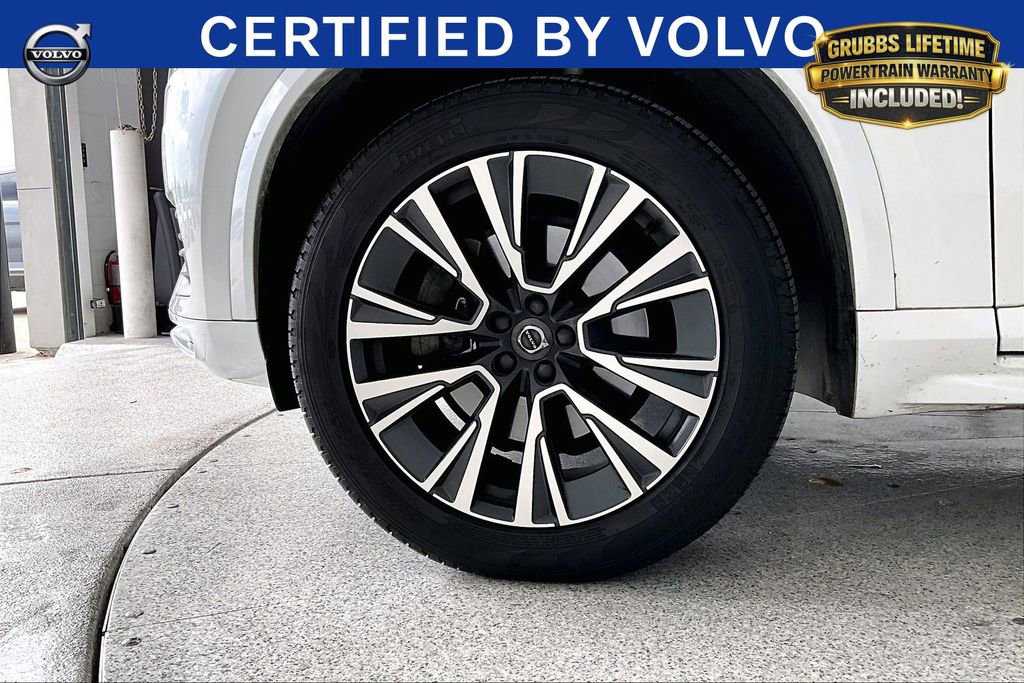 Used 2022 Volvo XC90 T6 Momentum w/ Climate Package AWD/4WD image 12