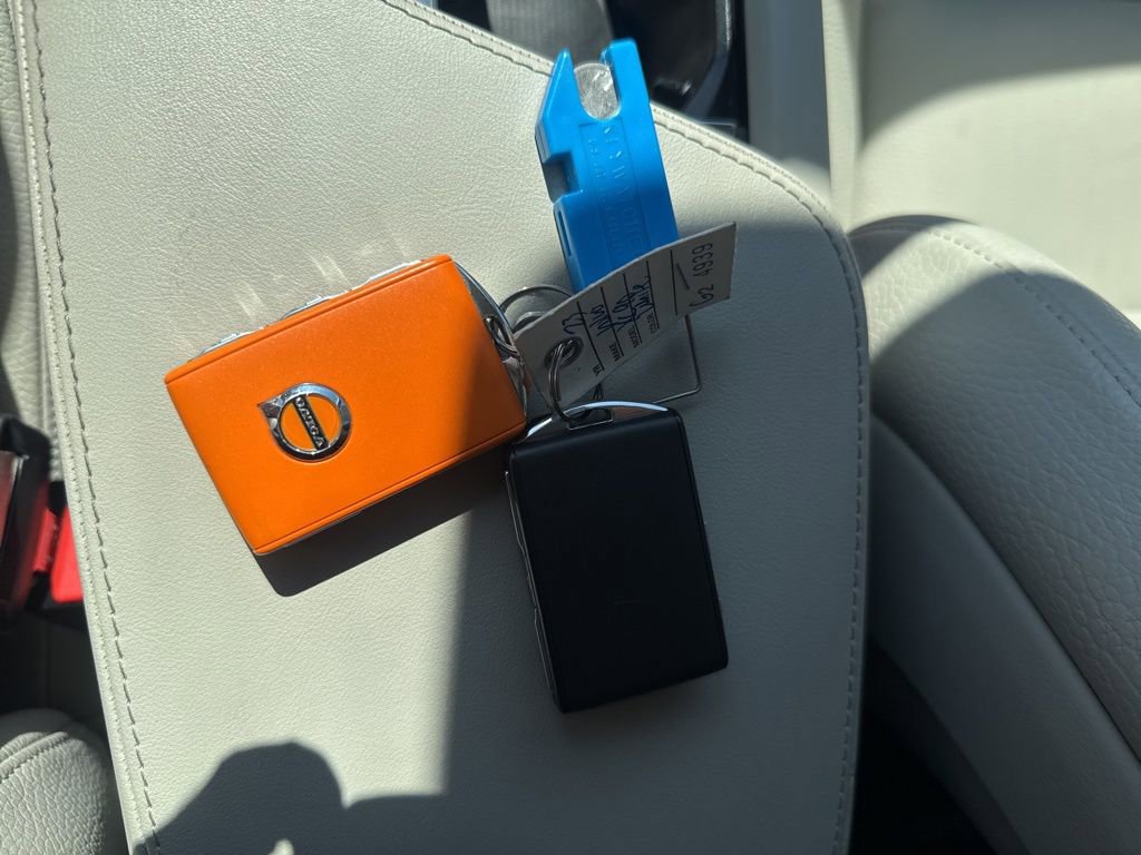 Used 2023 Volvo XC90 B5 Plus w/ Protection Package Premier image 25