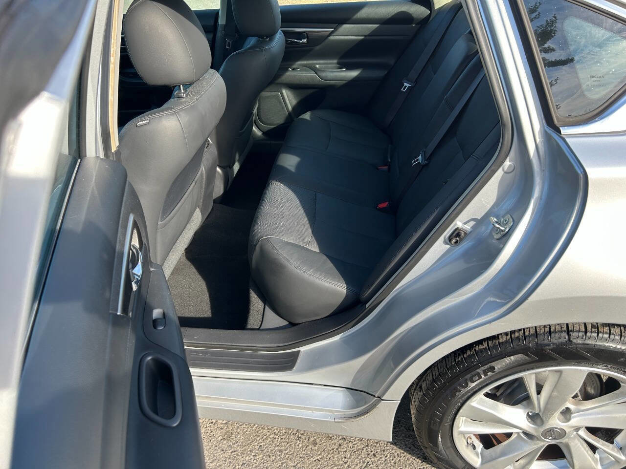 Used 2013 Nissan Altima 2.5 SL image 11