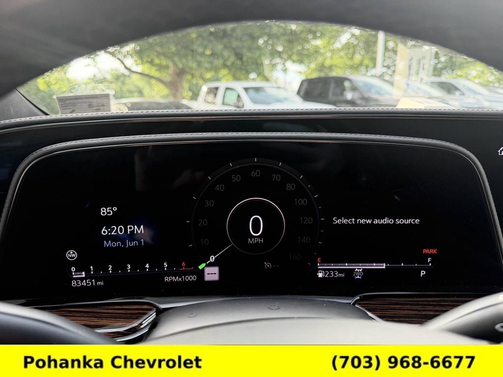 Used 2023 Cadillac Escalade ESV Luxury AWD/4WD image 8
