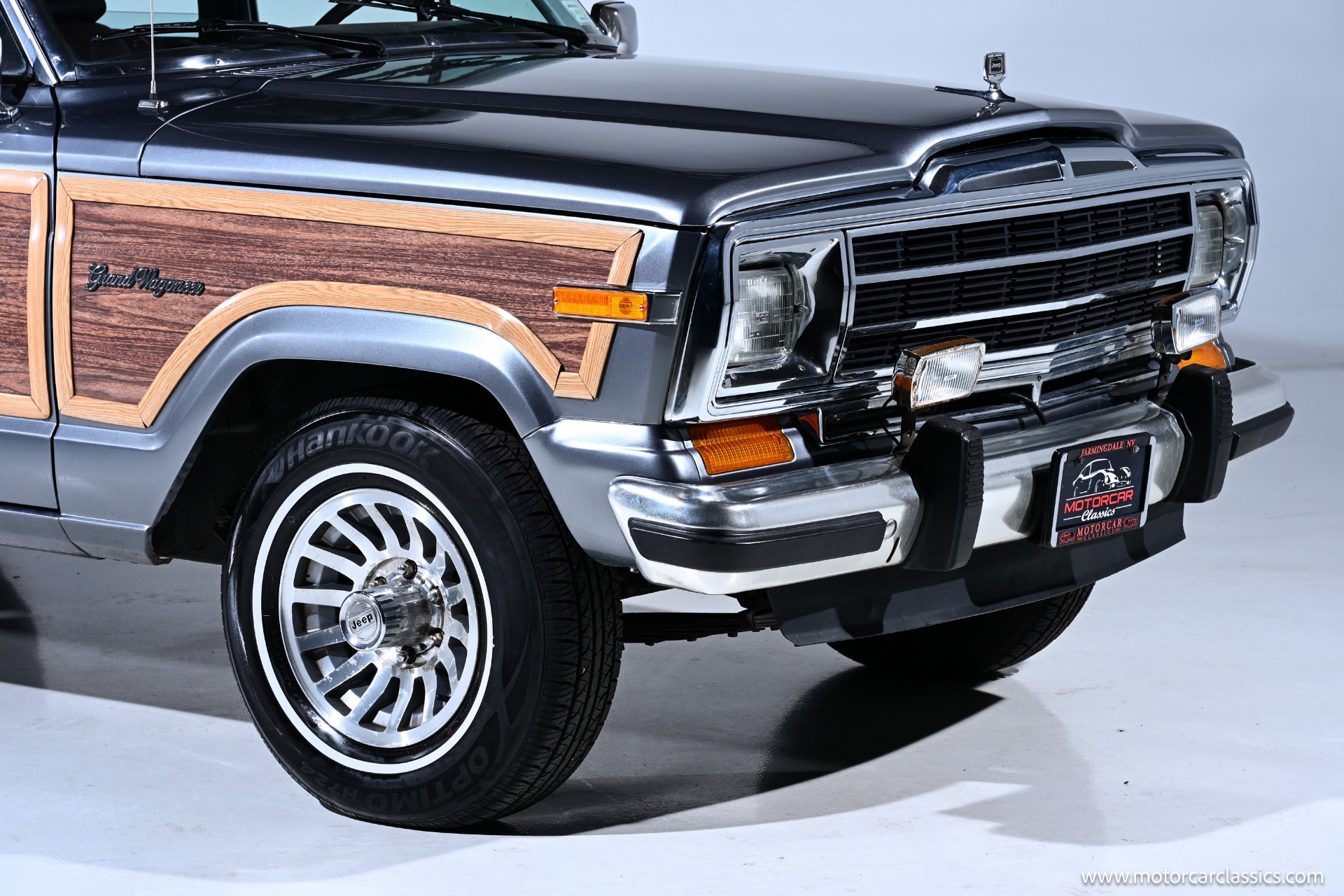 Used 1991 Jeep Grand Wagoneer AWD/4WD image 18