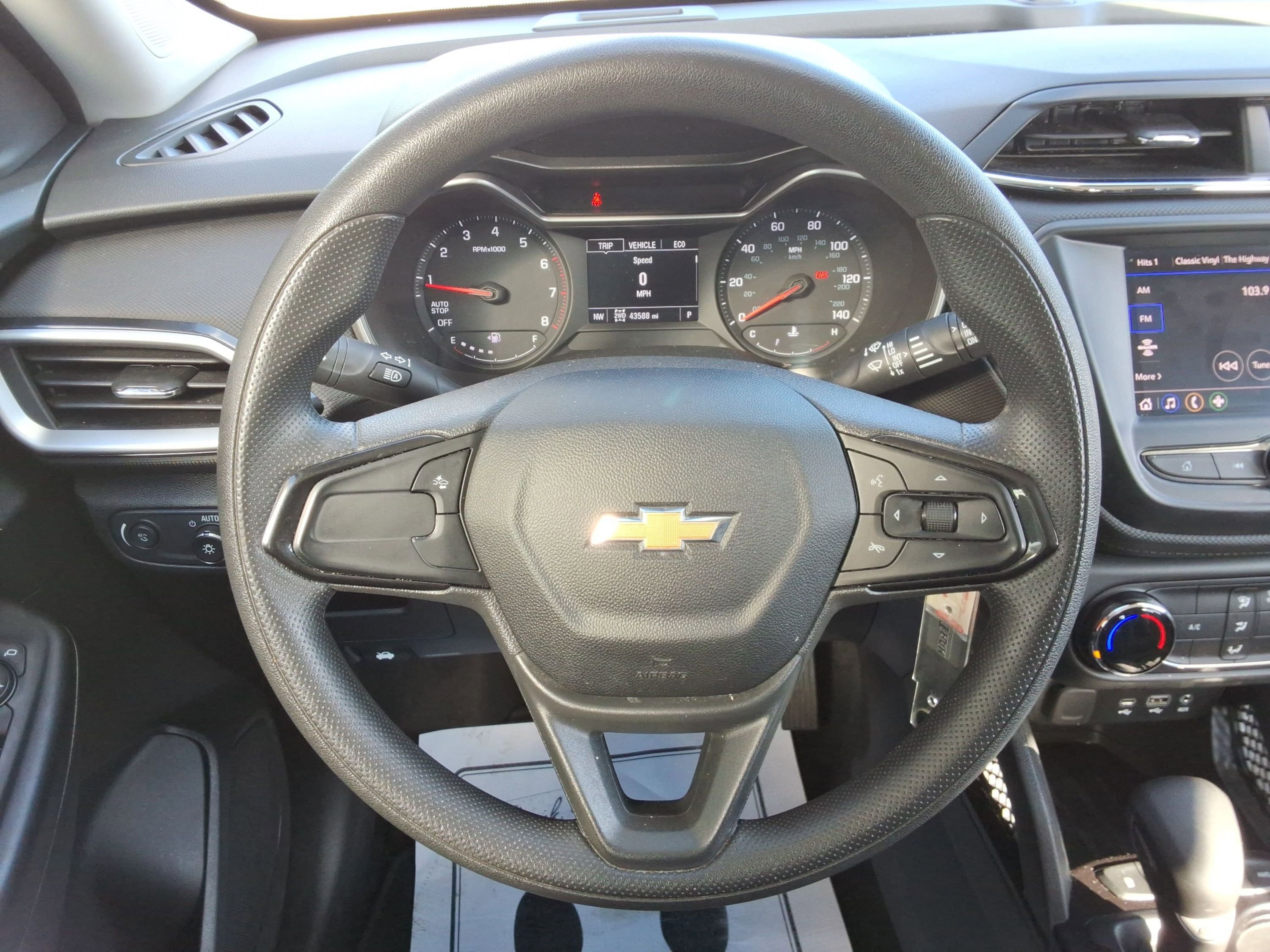 Used 2023 Chevrolet TrailBlazer LS AWD/4WD image 11