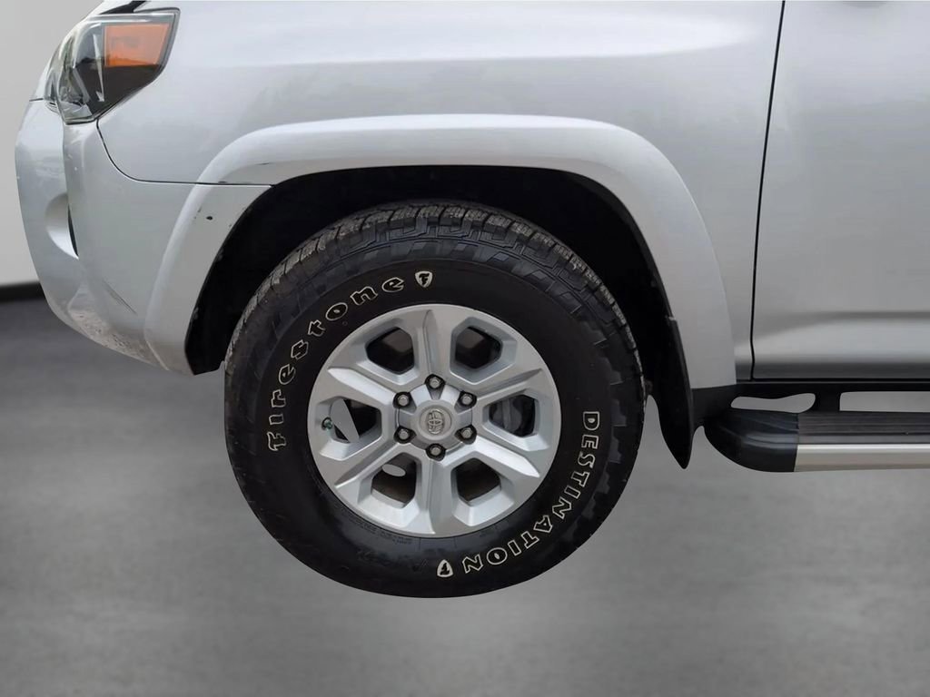 Used 2019 Toyota 4Runner SR5 image 16