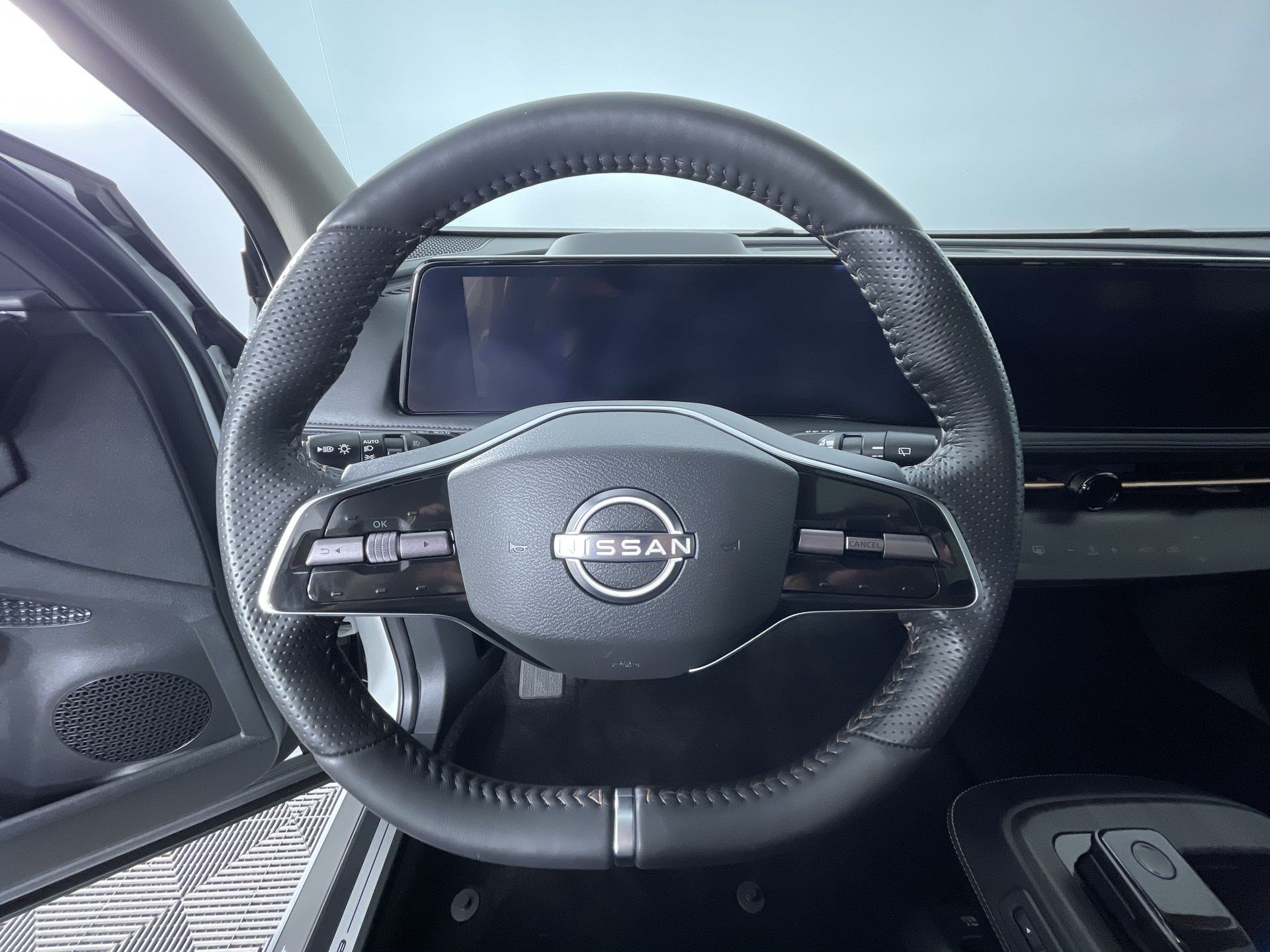 Certified 2024 Nissan Ariya AWD image 16