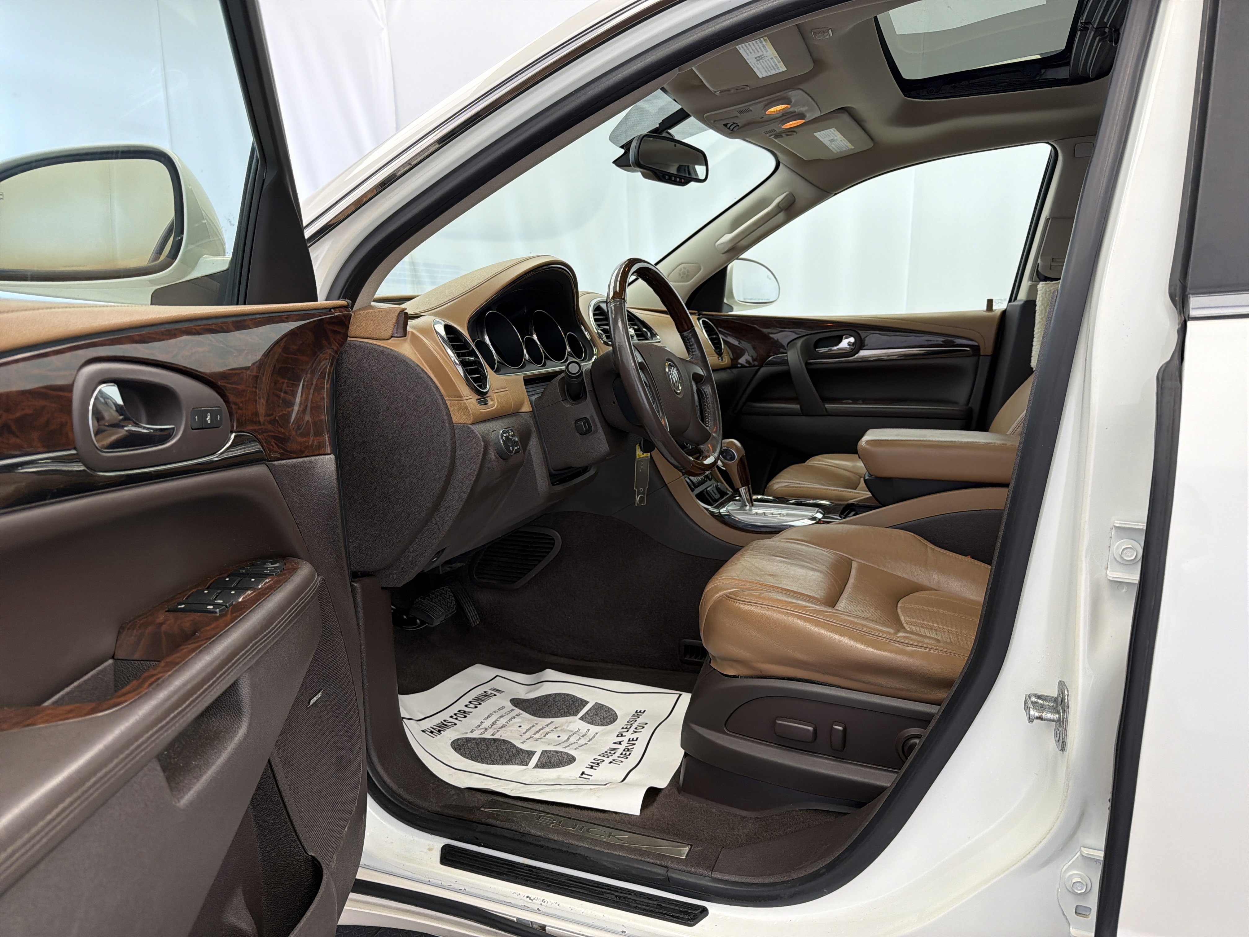 Used 2015 Buick Enclave Premium w/ Experience Buick Package FWD image 8