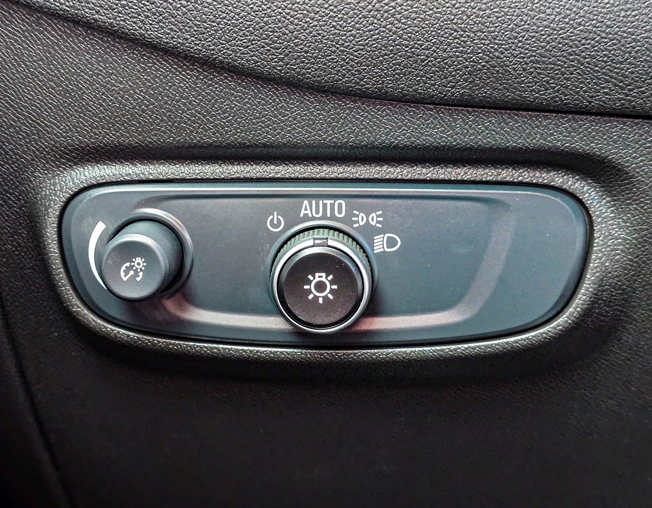 Certified 2024 Chevrolet Equinox LT image 29