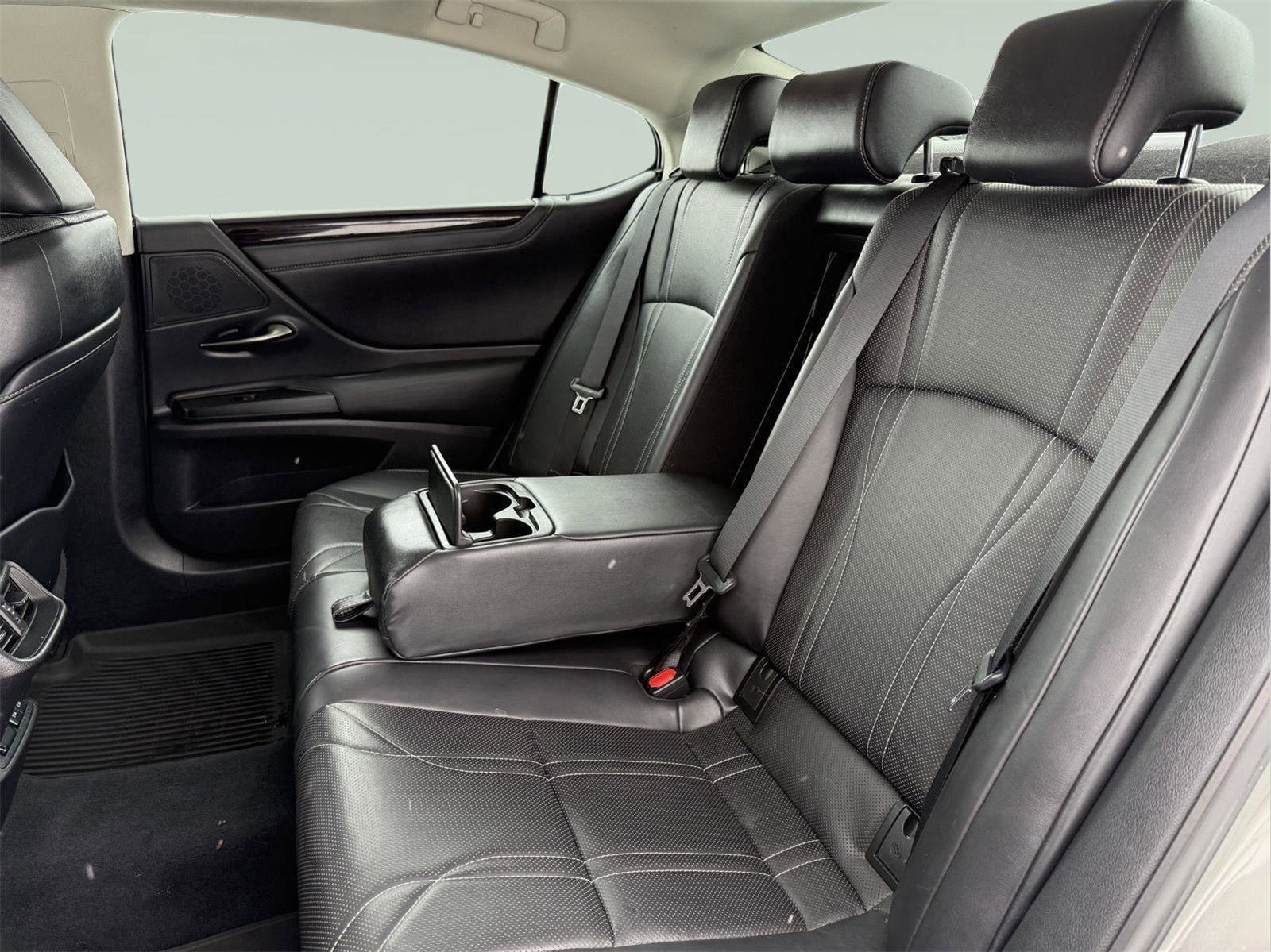 Used 2021 Lexus ES 350 Luxury image 23