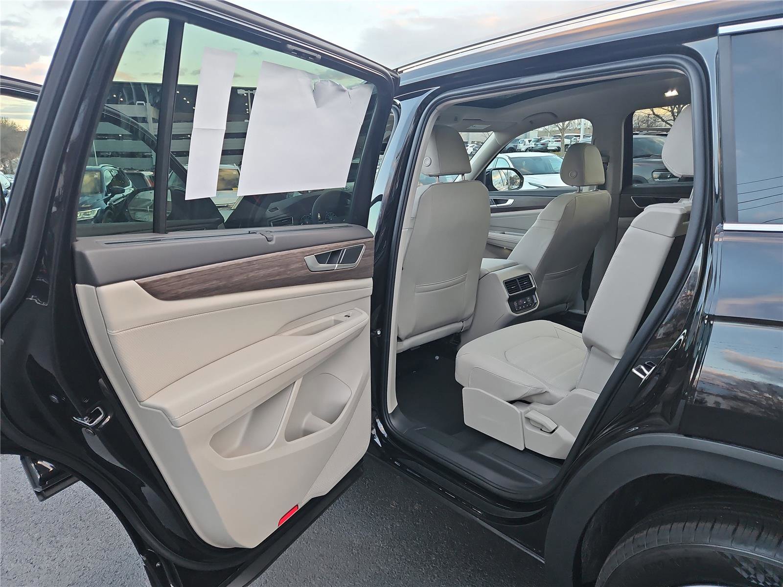 New 2026 Volkswagen Atlas SEL image 22