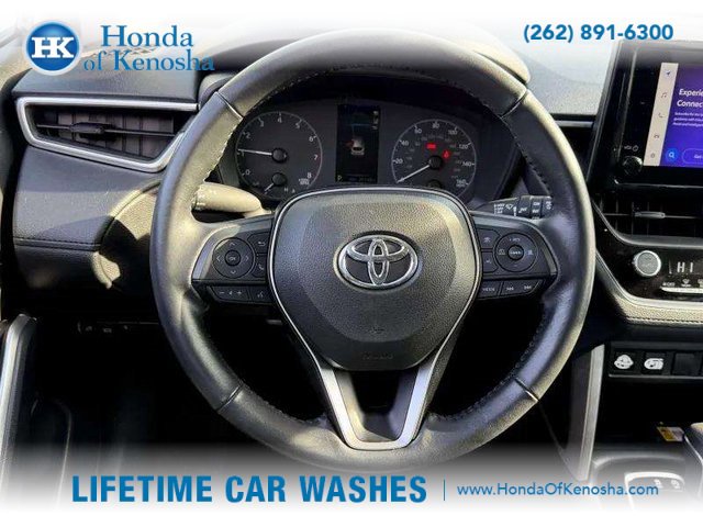 Used 2023 Toyota Corolla Cross LE image 10