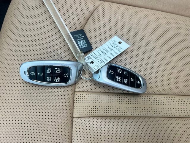 Used 2023 Hyundai Sonata Limited w/ Cargo Package FWD image 13