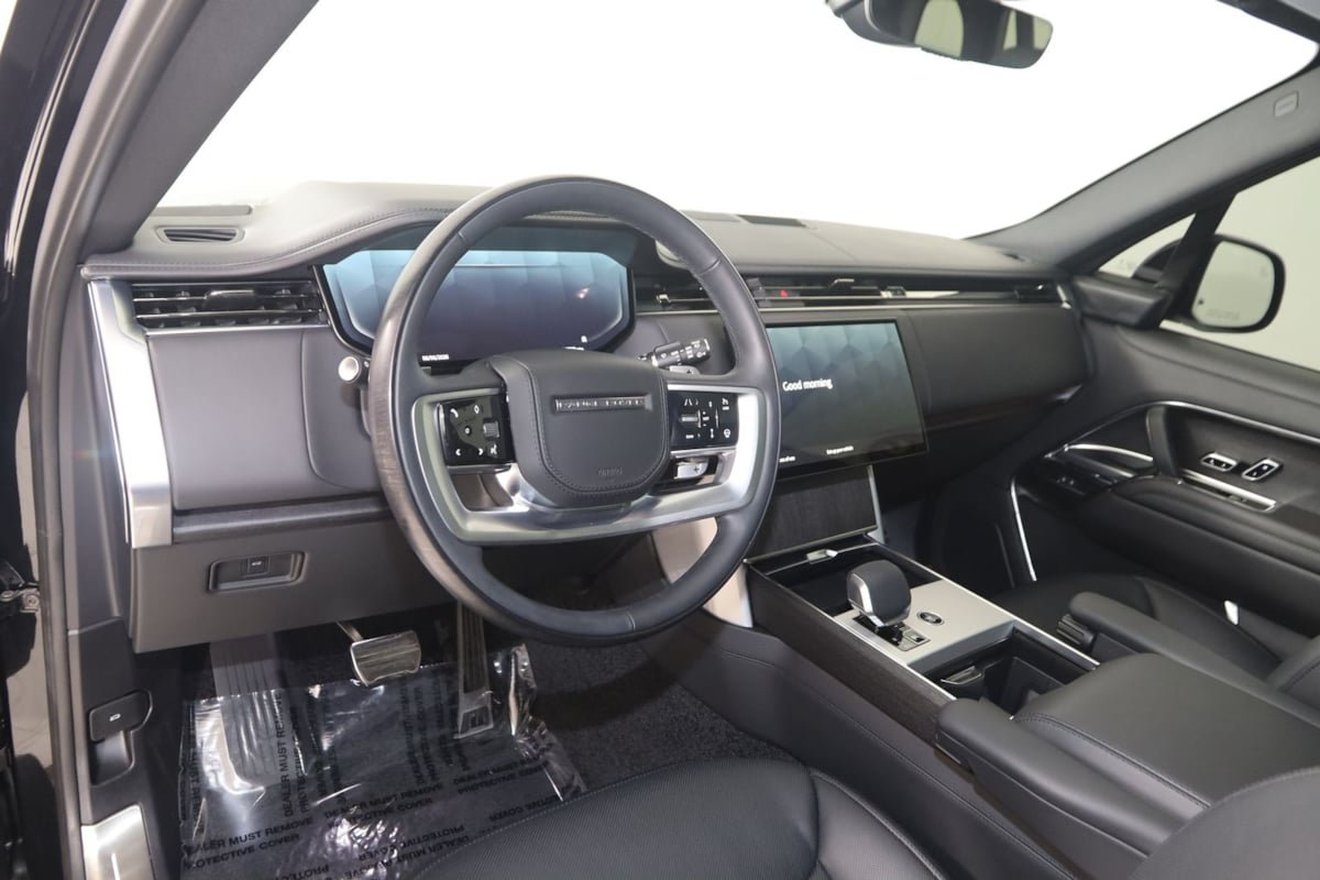 Used 2025 Land Rover Range Rover SE AWD/4WD image 30