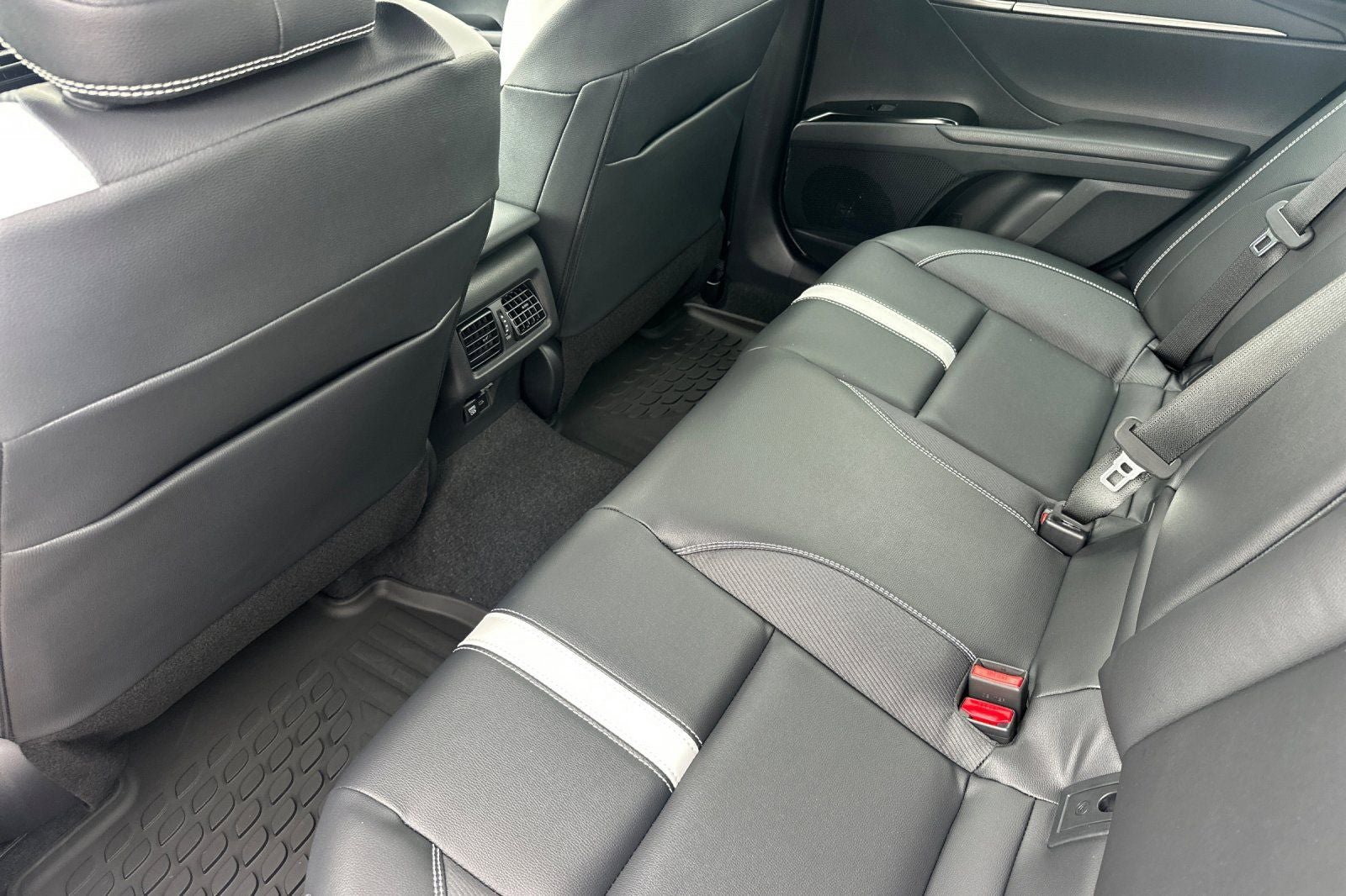 New 2026 Toyota Camry SE FWD image 14