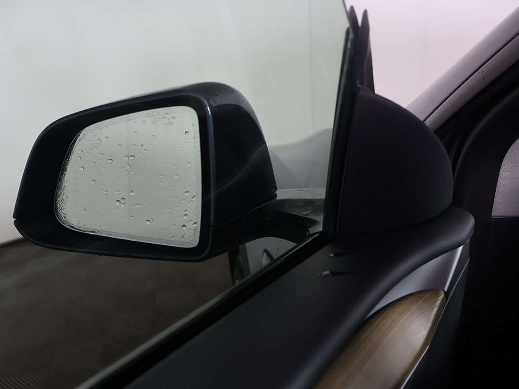 Used 2023 Tesla Model Y Long Range image 35