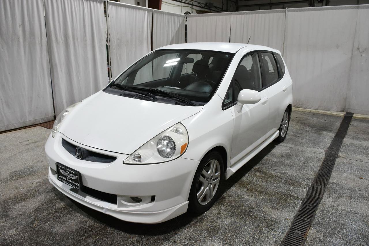 Used 2007 Honda Fit Sport image 28