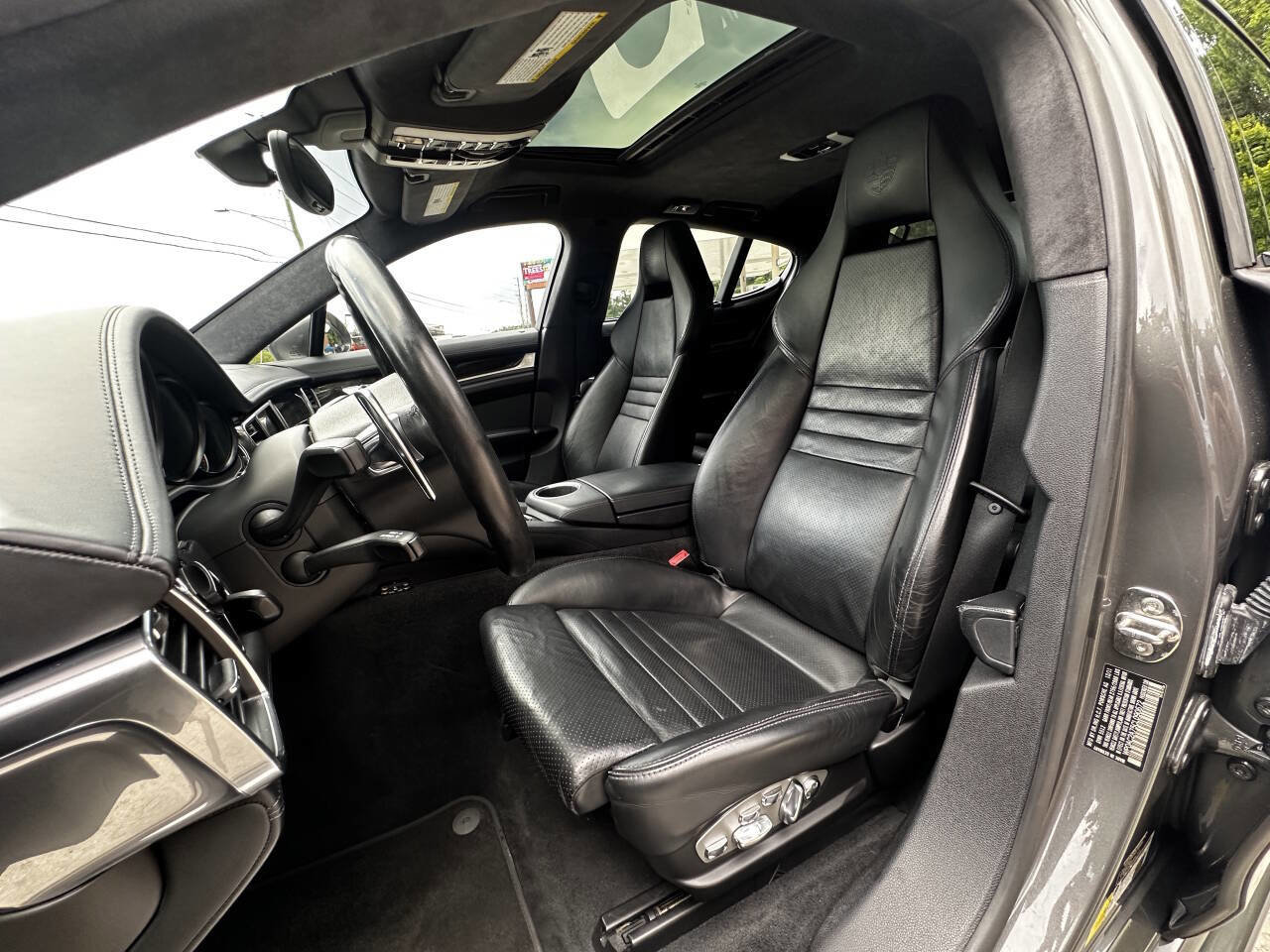 Used 2012 Porsche Panamera Turbo S image 6