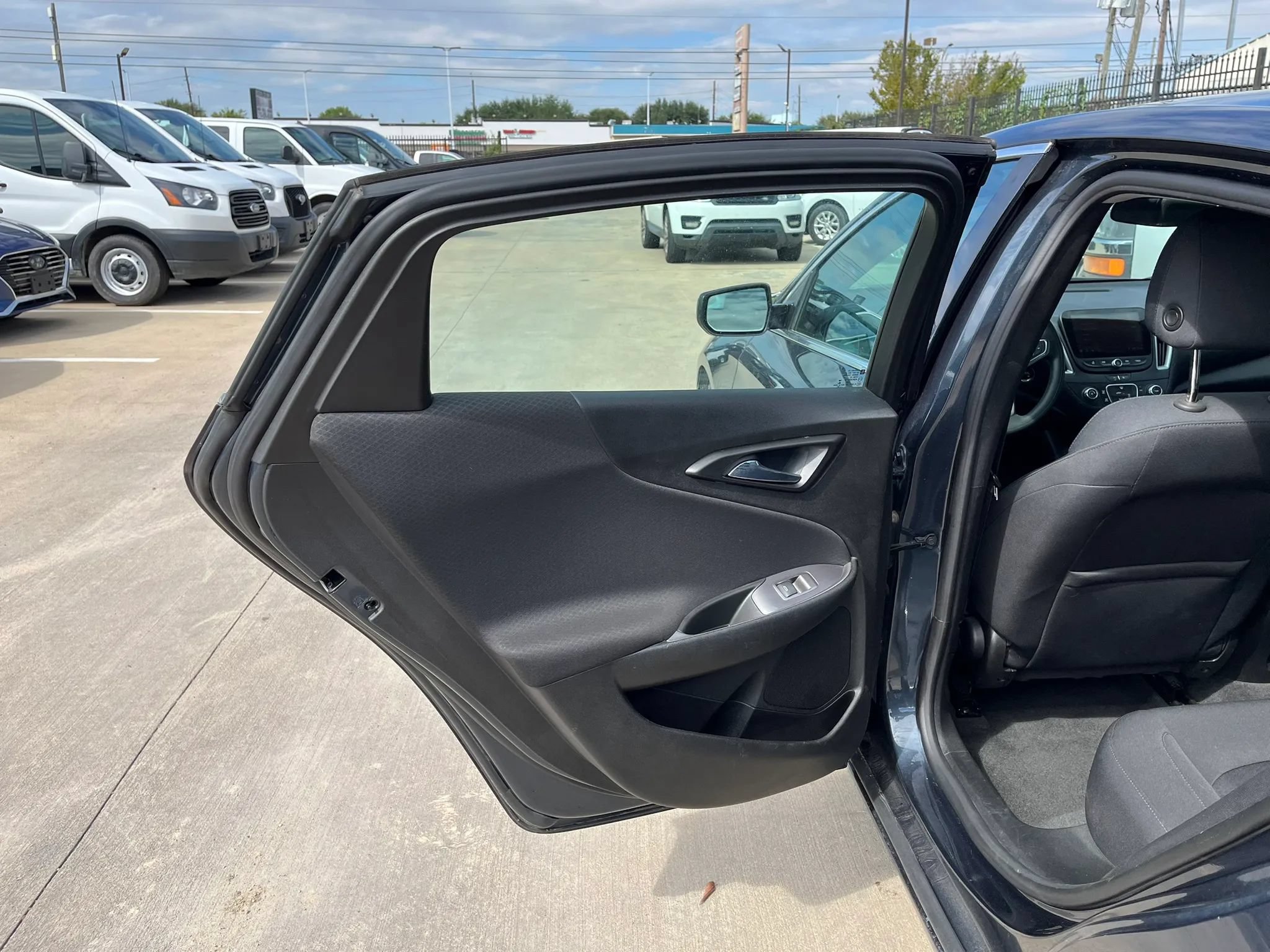 Used 2020 Chevrolet Malibu LS FWD image 26
