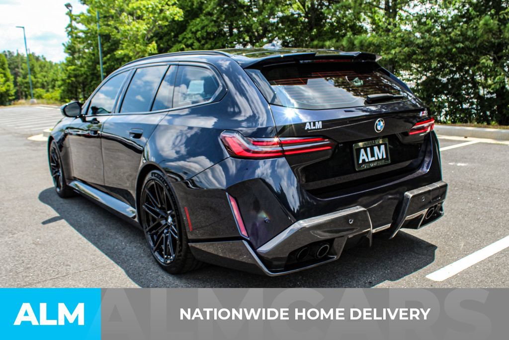 Used 2026 BMW M5 Touring AWD/4WD image 5