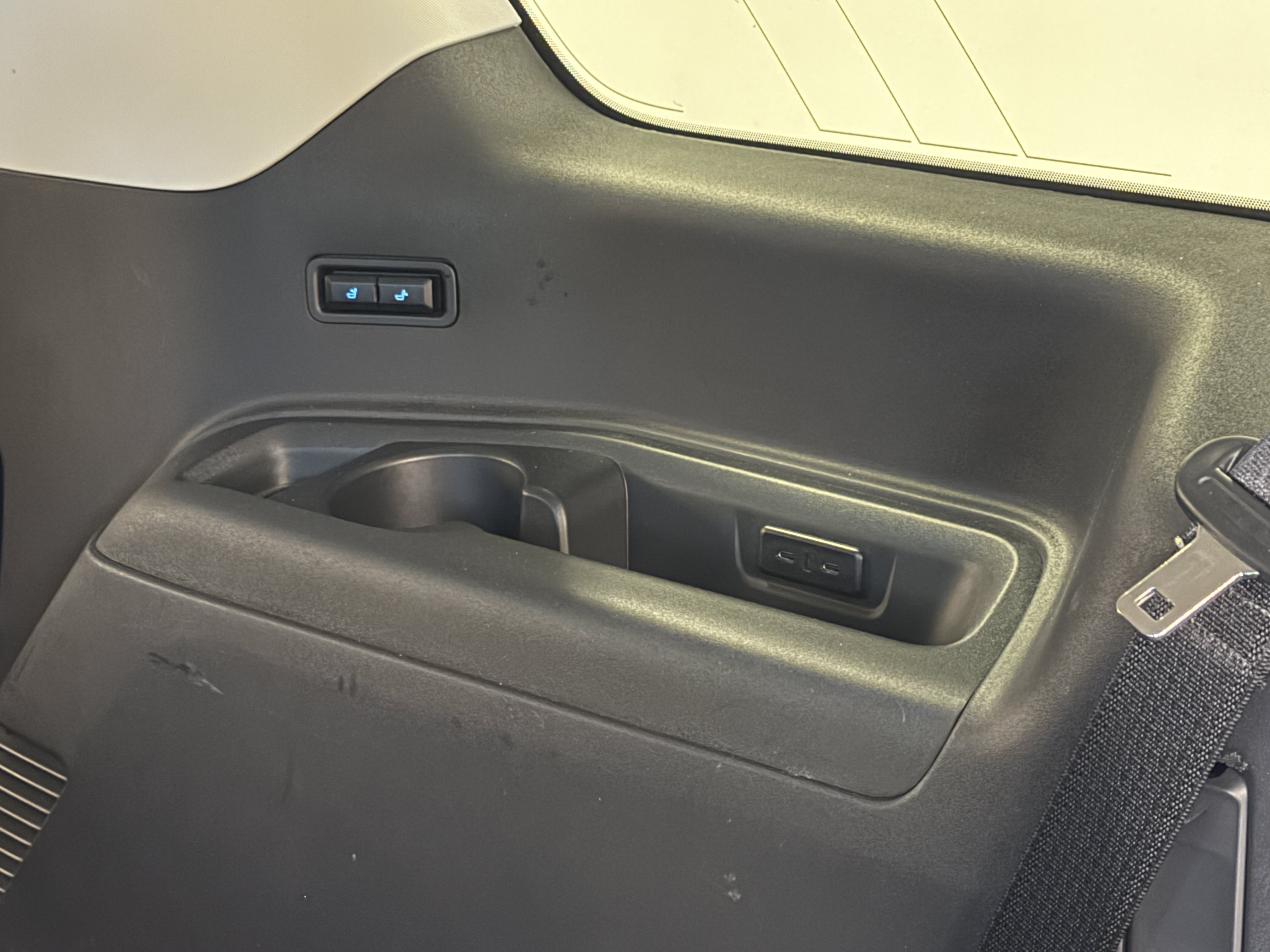 Used 2025 Ford Expedition Active AWD/4WD image 25