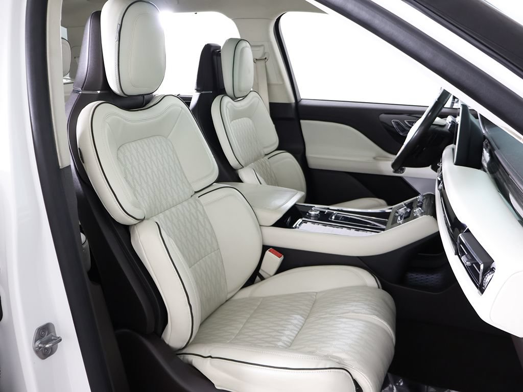 Used 2020 Lincoln Aviator Black Label w/ Dynamic Handling Package AWD/4WD image 38
