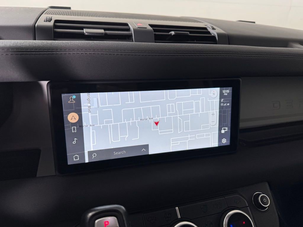 Used 2023 Land Rover Defender 110 S image 24